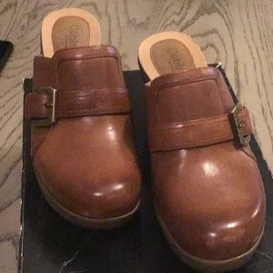 Women’s Clogs